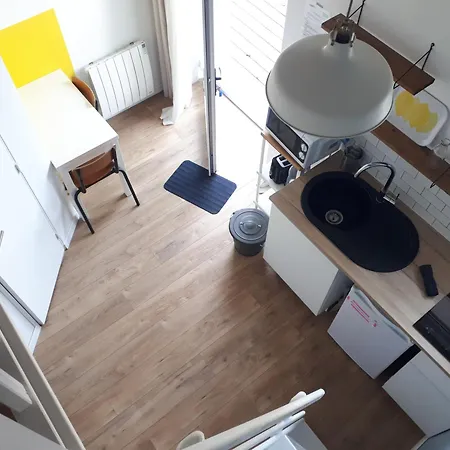 Проживание в семье Casa Goldie